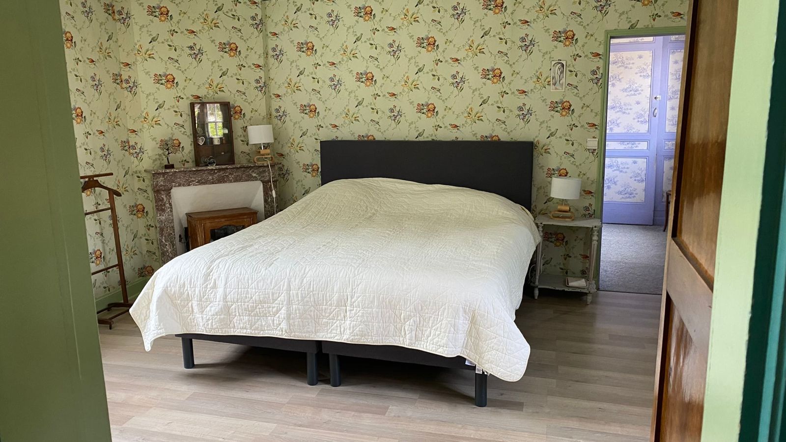 Chambre 1, lit de 180