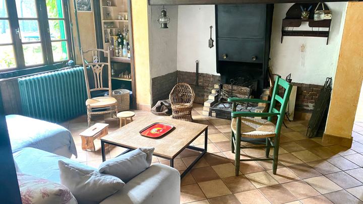 Le petit salon et sa cheminée