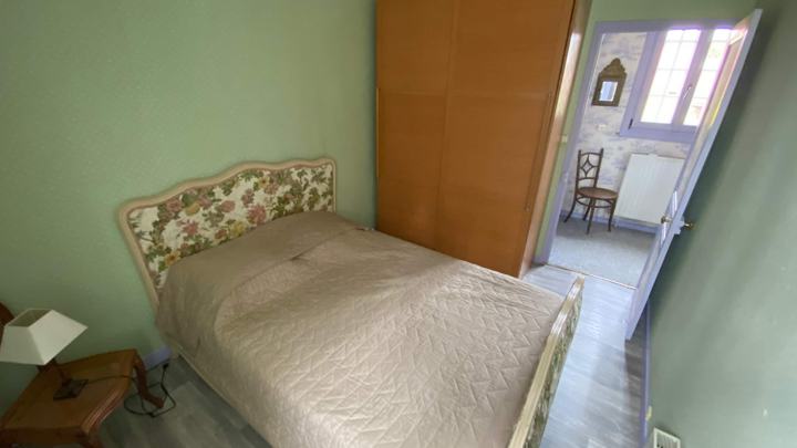 Chambre 2, lit de 140