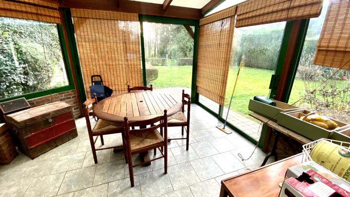 La véranda ouverte sur le jardin