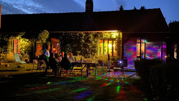 Soirée d'été sur la terrasse